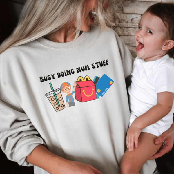 Multitask Queen Sweatshirt - 'Mum's Life' Edition