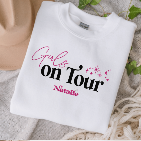 Personalised 'Girls on Tour' Sweatshirt 3 Girls on Tour Jumper Mamazing