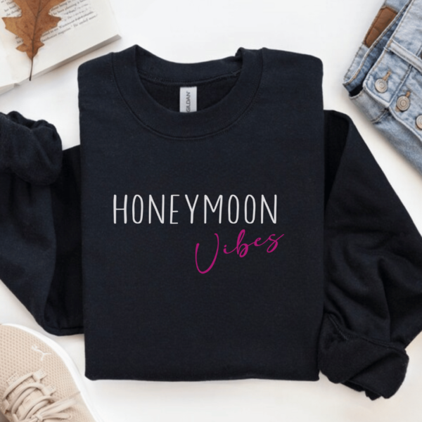 Honeymoon Vibes Sweatshirt 5 Honeymoon Vibes Sweatshirt in Black - Mamazing