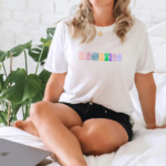 Mamazing Retro Rainbow Tee