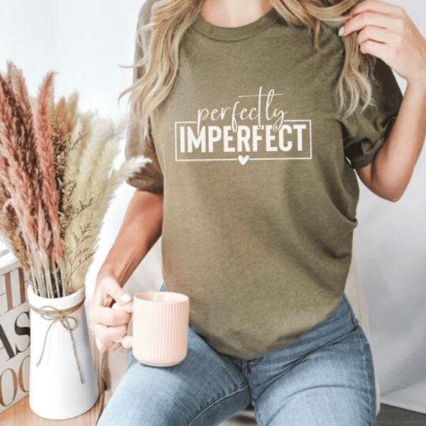 Perfectly Imperfect - Tshirt 9 Perfectly Imperfect Tshirt khaki mamazing